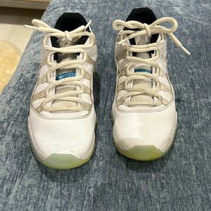 Jordan 11 Retro Low Legend Blue, lightly worn, size 9.5 US.